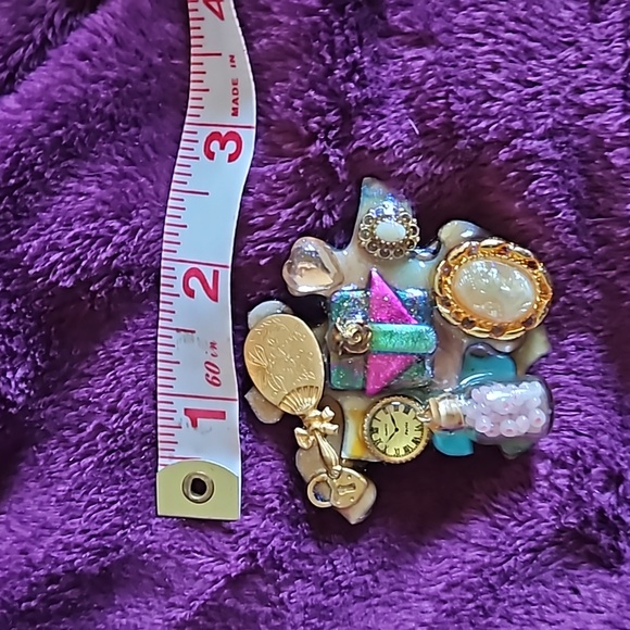 Abstract multicolored brooch. - Picture 2 of 3